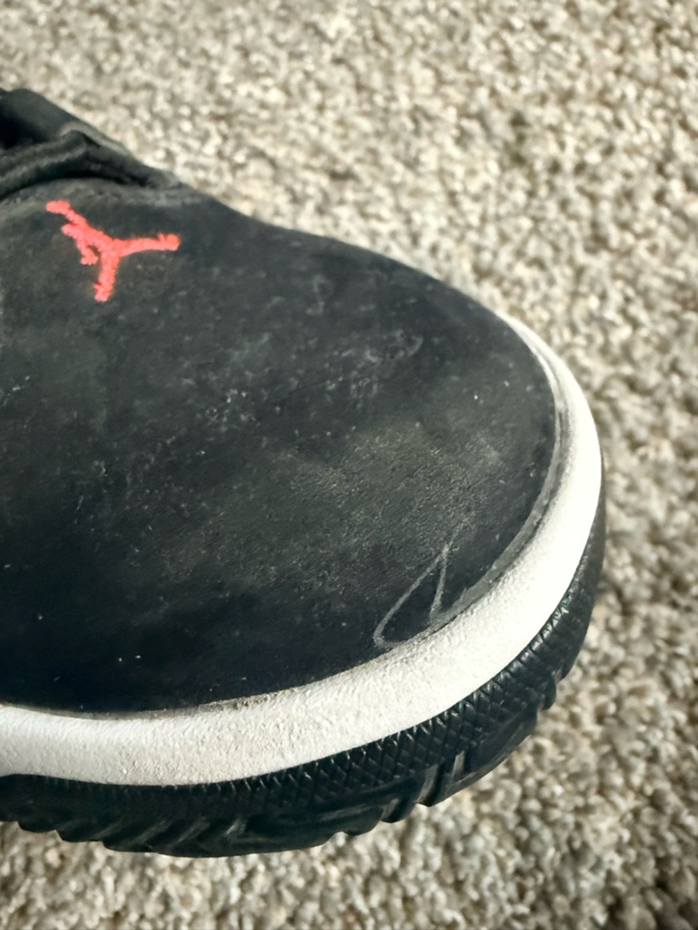 Jordan Sneakers - Picture 6 of 9
